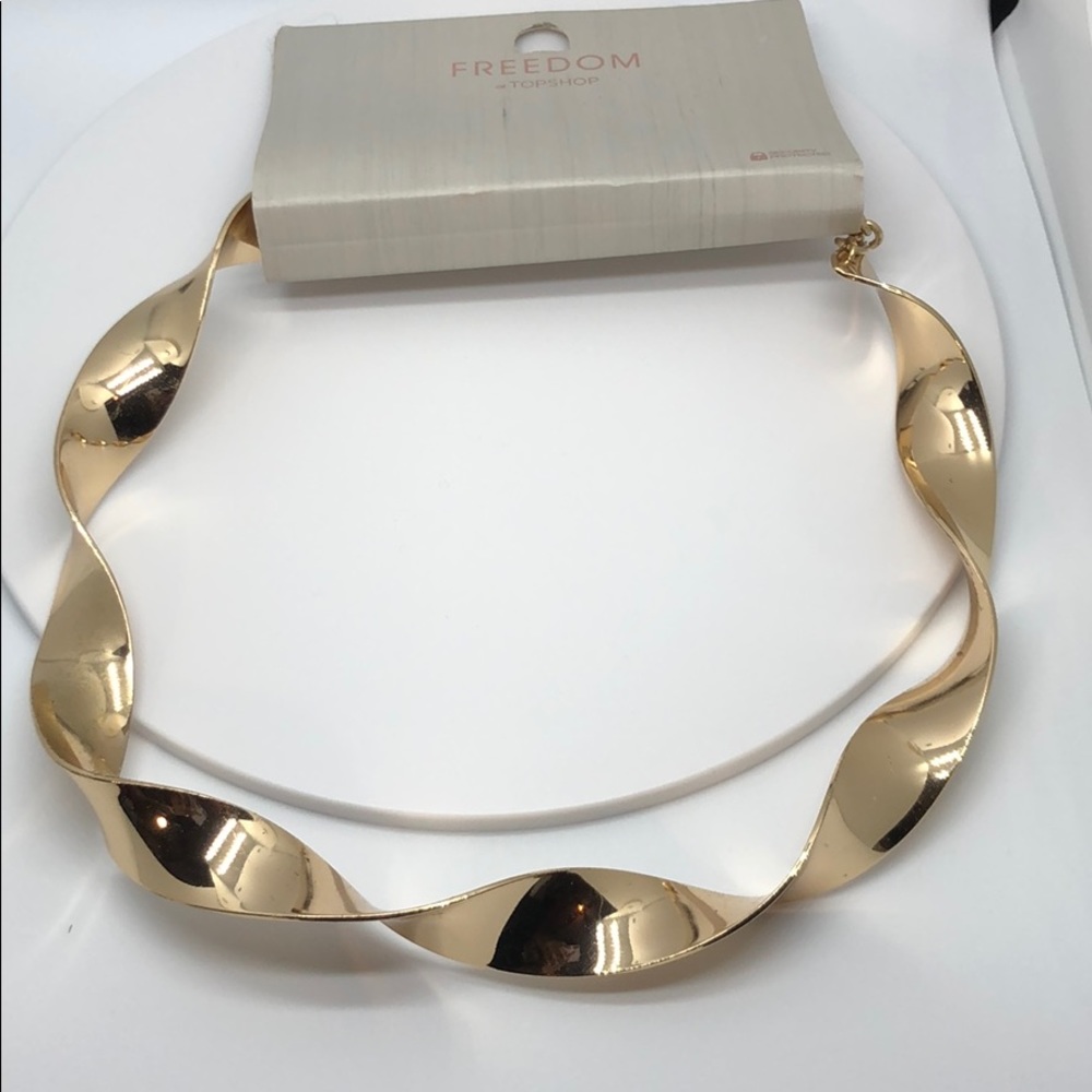 Gold necklace